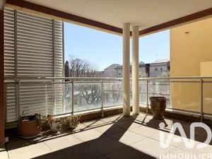 Apartment in Salon-de-Provence (13300)