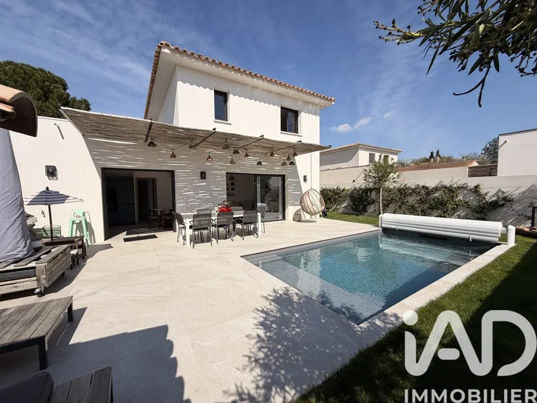 Maison 5 pièces 168 m² · à Pélissanne · 168 m² · 730 000 €