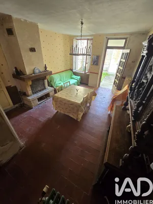 Maison de village à Vincelles (51700)