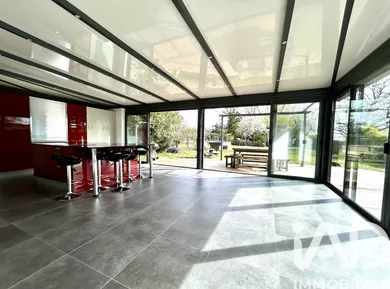 House in Rochecorbon (37210)