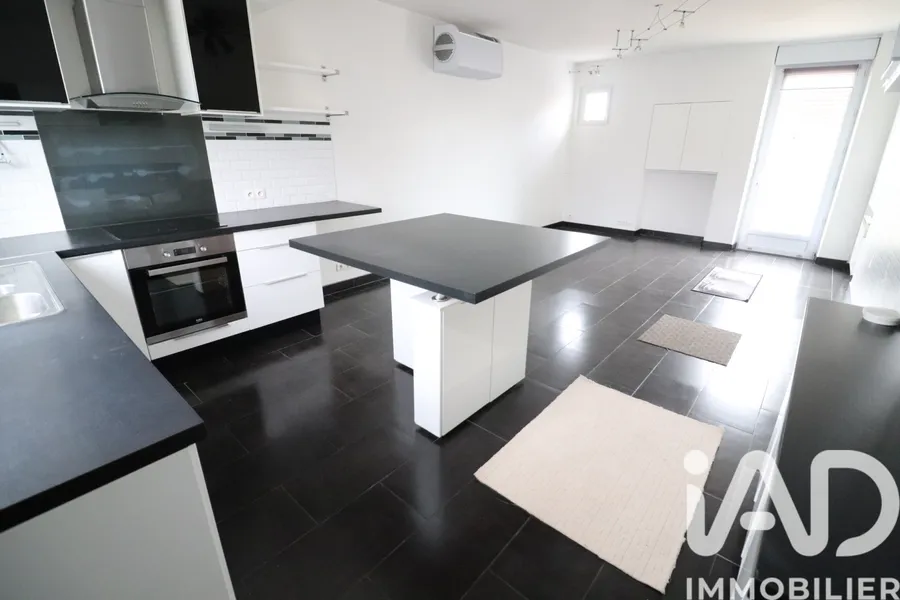 Appartement à Champagne-sur-Seine (77430) photo 3
