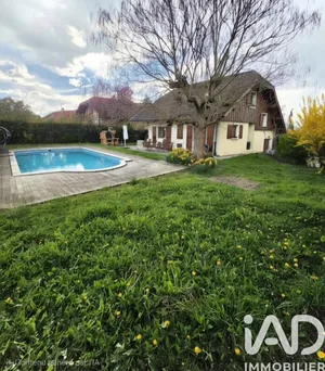 Maison traditionnelle à Saint-Julien-en-Genevois (74160)