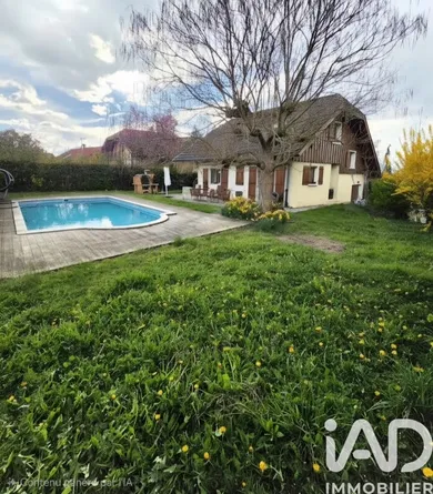 Maison traditionnelle à Saint-Julien-en-Genevois (74160)