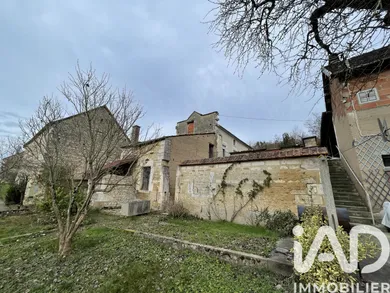 Maison de village à Tronchoy (89700)