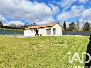 Detached house in Sainte-Nathalène (24200)