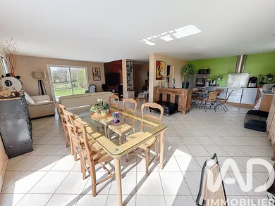 House in La Crique (76850)