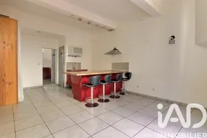 Apartment in Saint-Maximin-la-Sainte-Baume (83470)