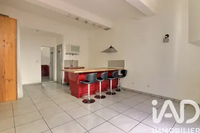 Apartment in Saint-Maximin-la-Sainte-Baume (83470)