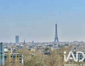 Apartment in Courbevoie (92400)