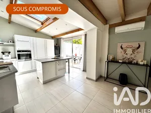 House in Vinassan (11110)