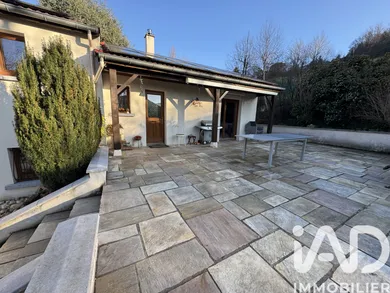 Traditional house in Saint-Priest-en-Jarez (42270)