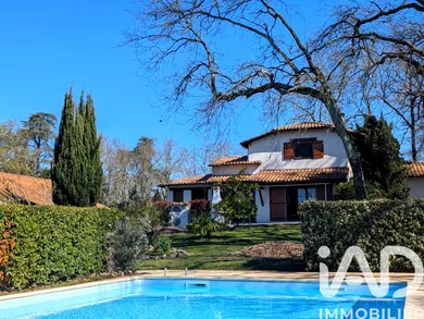 House in Bouliac (33270)