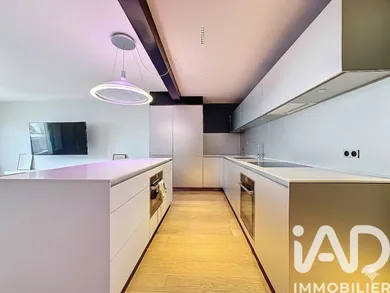 Apartment in Paris (75015)