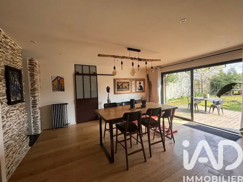 Maison 7 pièces 158 m² · à Saint-Sébastien-sur-Loire · 158 m² · 489 000 €