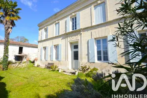 Maison à Corme-Écluse (17600)
