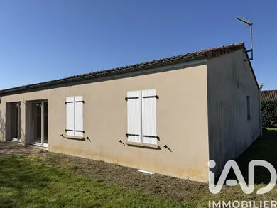 House in Fors (79230)