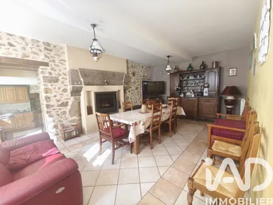 Maison à Villaines-la-Juhel (53700)