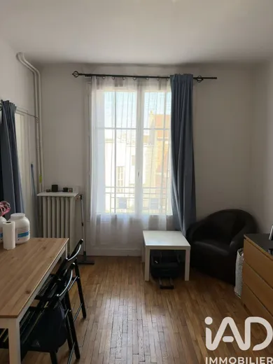 Apartment in Asnières-sur-Seine (92600)