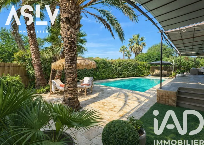 Maison 6 pièces 200 m² · à Six-Fours-les-Plages · 200 m² · 1 080 000 €