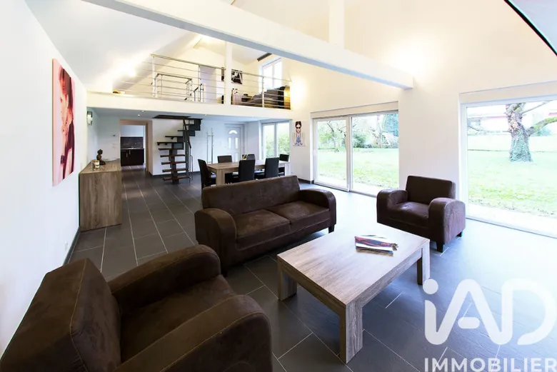 Maison 8 pièces 170 m² · à Orléans · 170 m² · 449 000 €