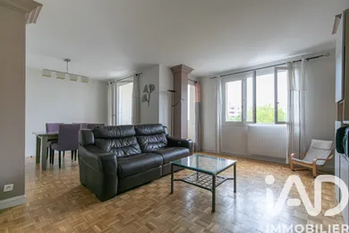 Apartment in Fontenay-sous-Bois (94120)