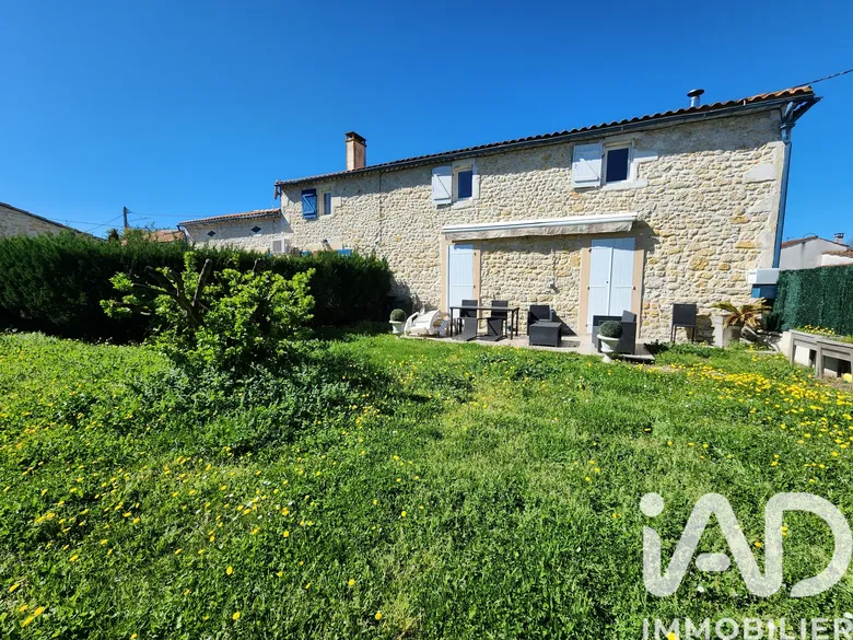Maison 4 pièces 97 m² · à Queyrac · 97 m² · 165 000 €
