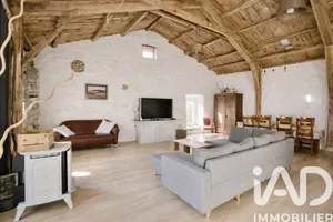 Maison de village à OUIDES (43510)