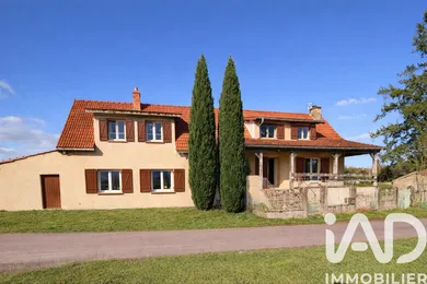 Maison de village à Le Rousset (71220)
