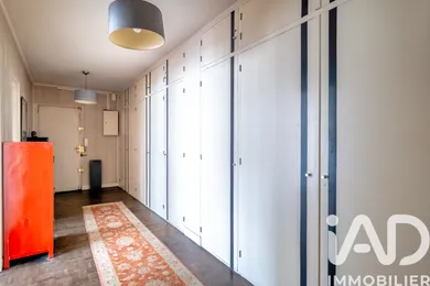 Apartment in Paris (75009)