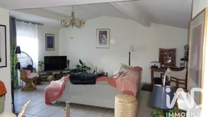 Immeuble à Saint-Thibéry (34630)