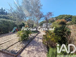 Maison à Roquebrune-sur-Argens (83520)