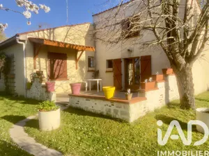 Park home in Saint-Pierre-de-Clairac (47270)