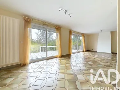 House in Maincy (77950)