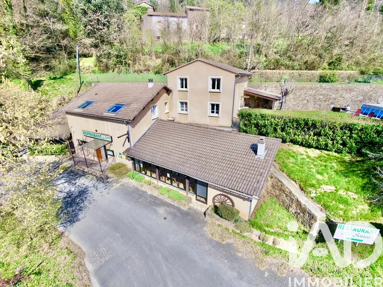 Maison 8 pièces 250 m² · à Le Collet de Deze · 250 m² · 289 000 €