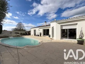 Maison traditionnelle à Saint-Sauveur-d'Aunis (17540)