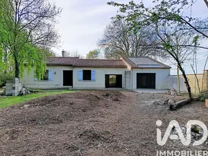 Pavillon à Benet (85490)