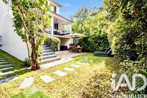 Traditional house in Rueil-Malmaison (92500)