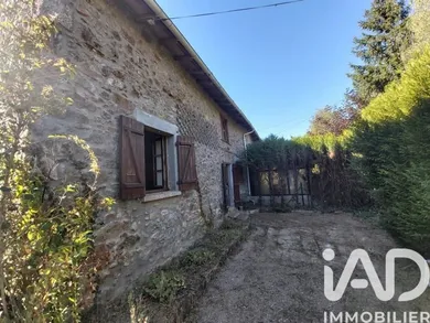 Maison de village à Saulgond (16420)