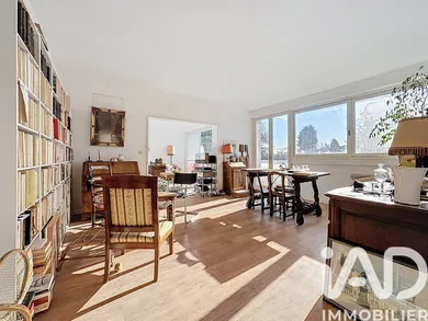Apartment in Vaucresson (92420)