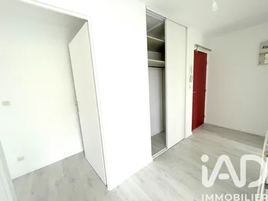 Apartment in Étiolles (91450)