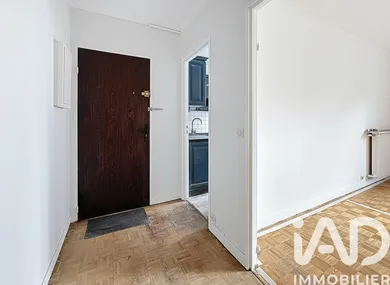 Apartment in Coubron (93470)