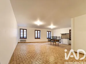 Apartment in Espalion (12500)