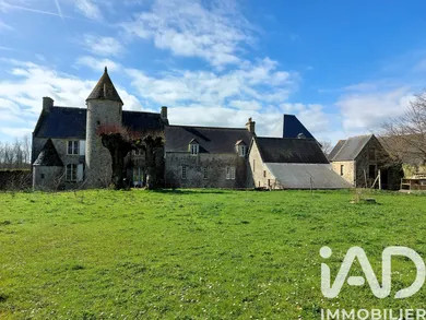 Manor in Golleville (50390)