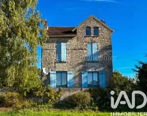 Park home in Poligny (77167)