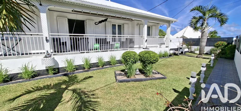 Maison 7 pièces 210 m² · à Saint-Joseph · 210 m² · 390 000 €