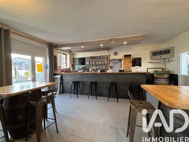 Immeuble à Chambéon (42110)