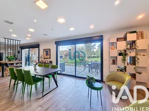 House in Freneuse (78840)