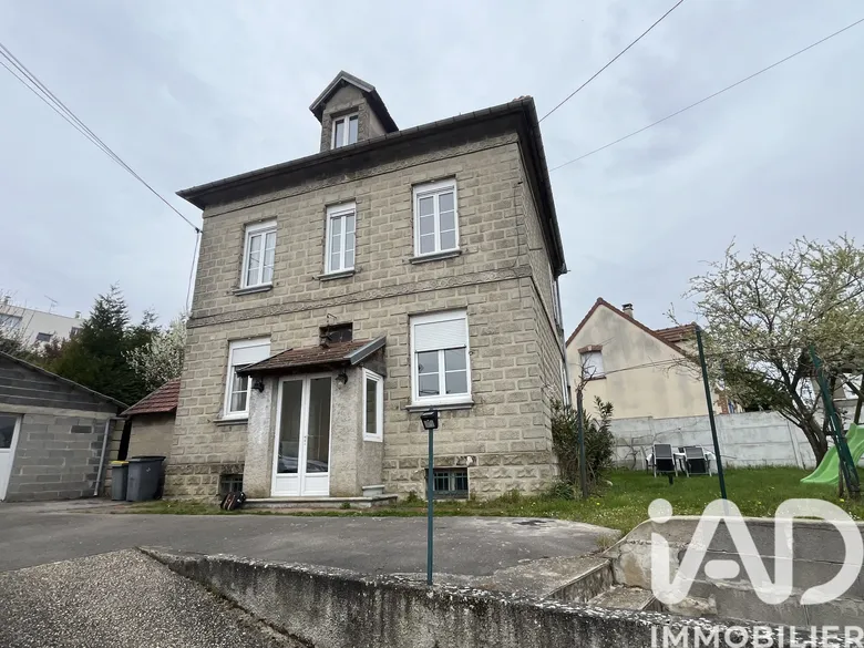 Maison 8 pièces 145 m² · à Beauvais · 145 m² · 249 000 €