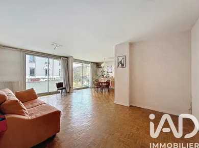 Apartment in Villeurbanne (69100)