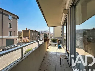 Apartment in Villeurbanne (69100)
